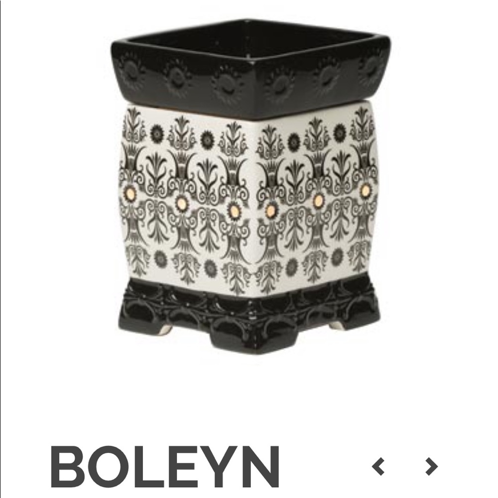 Boleyn Scentsy Warmer